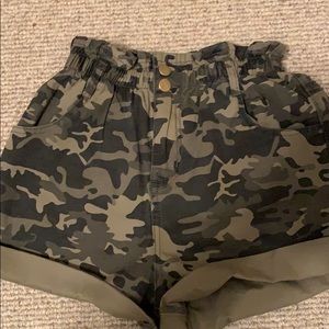 Princess Polly Paperbag shorts